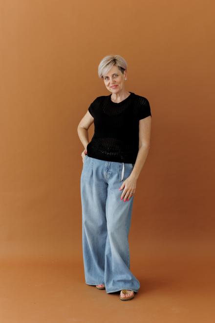 Жіноча в'язана футболка сітка чорна