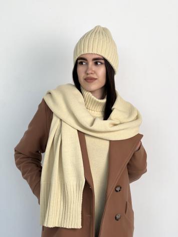 В'язаний шарф жіночий теплий вершковий В'язаний шарф жіночий теплий вершковий