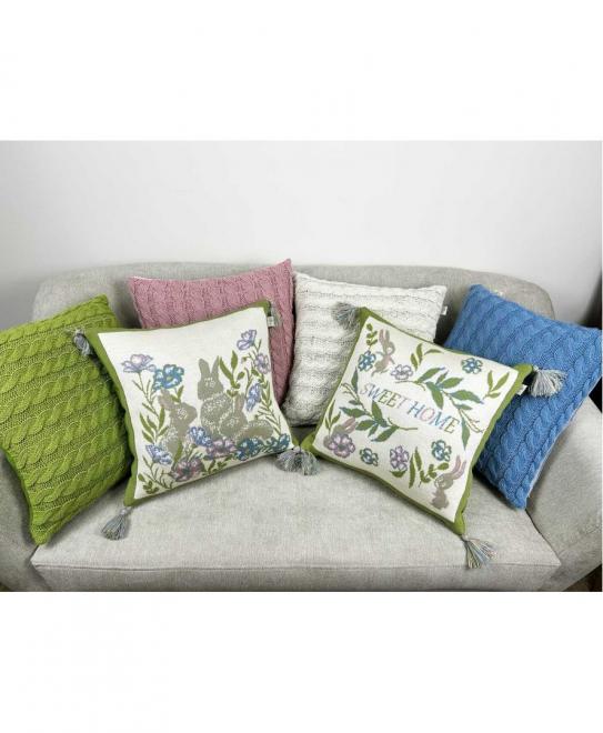 Подушка в'язана Sweet Home  Зайчата