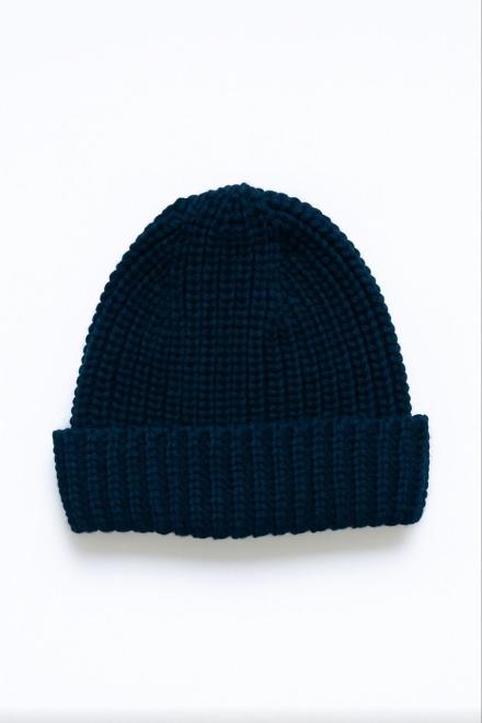 Шапка в'язана жіноча Чорна