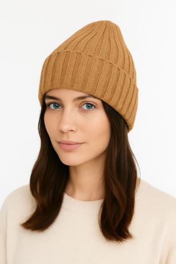 Шапка в'язана жіноча Карамель