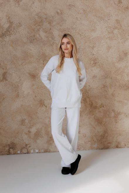Костюм жіночий брючний Katrin білий