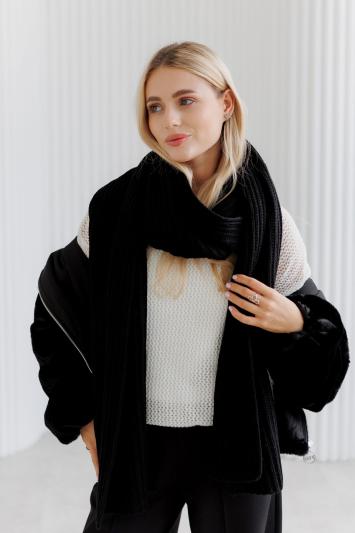 Жіночий в'язаний шарф чорний Winter Mood