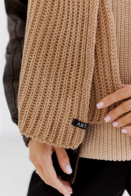 Жіночий в'язаний шарф бежевий Winter Mood