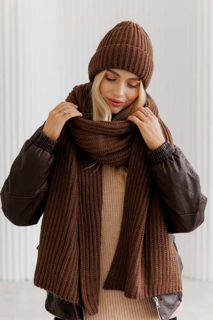 Жіночий в'язаний шарф коричневий Winter Mood