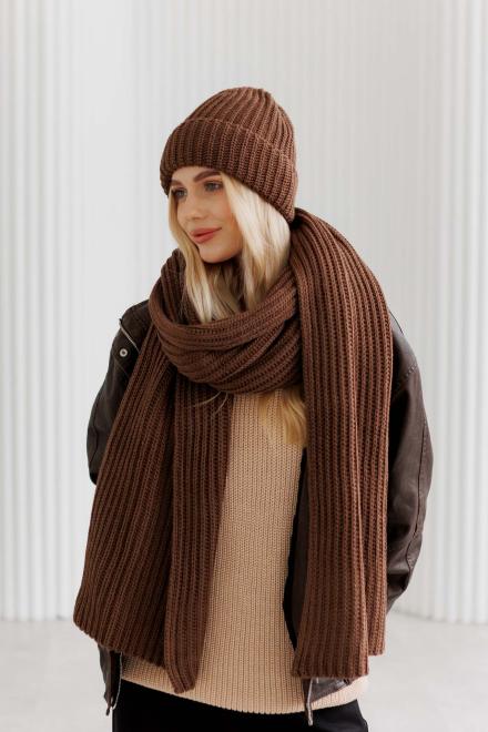 Жіночий в'язаний шарф коричневий Winter Mood