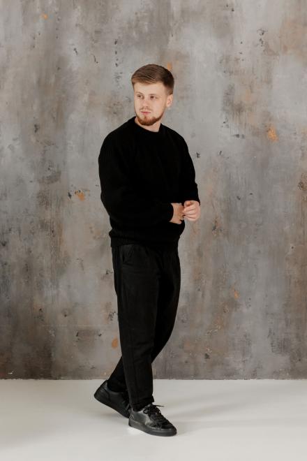 Мужской джемпер черный