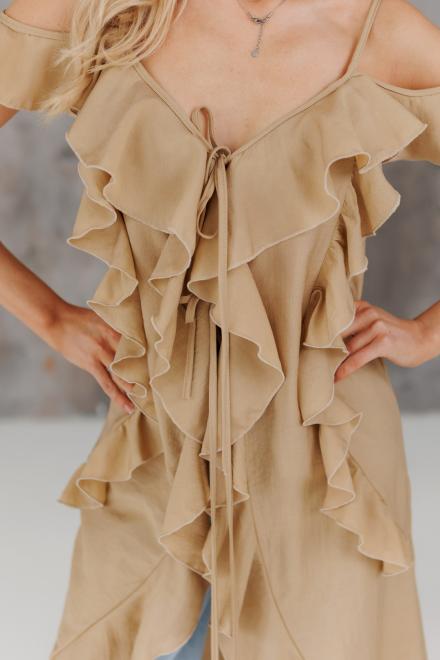 Блузка з воланами довга карамель