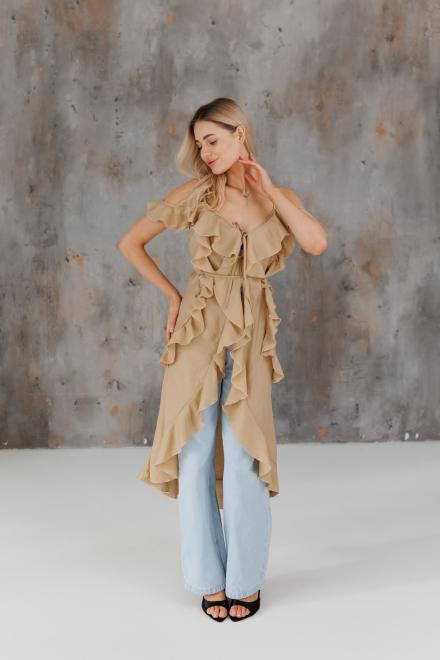 Блузка з воланами довга карамель