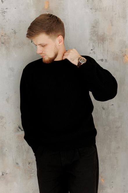 Мужской джемпер черный