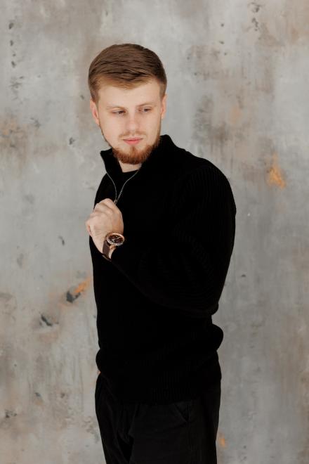 Чоловічий светр на блискавці чорний