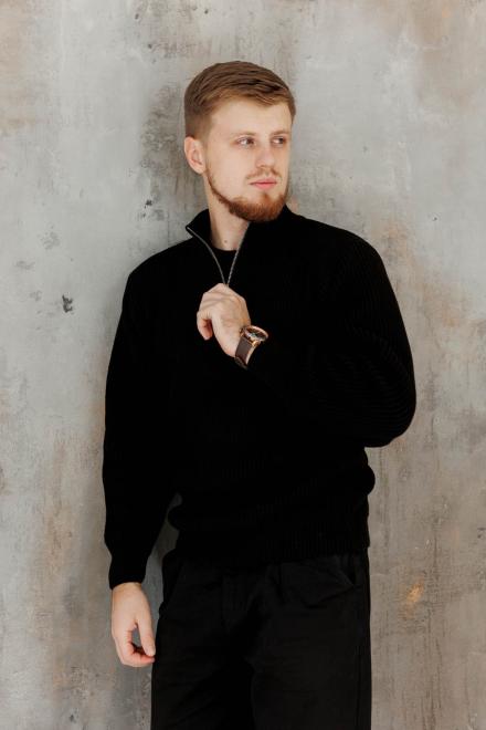 Чоловічий светр на блискавці чорний