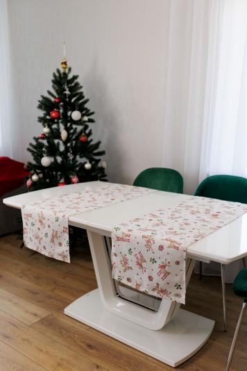 Дорожка для стола  Олени