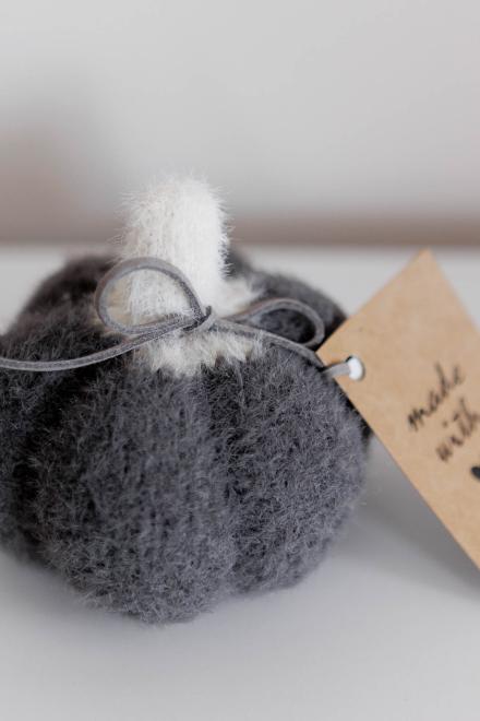 Декоративний виріб Pumpkin сірий