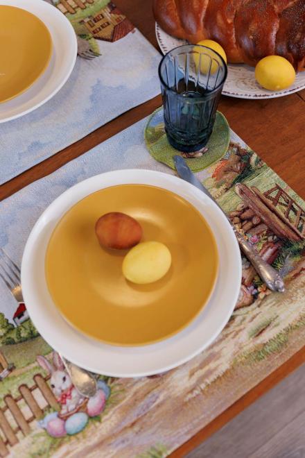 Великодня гобеленова серветка на стіл Настрій