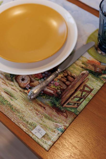 Великодня гобеленова серветка на стіл Настрій