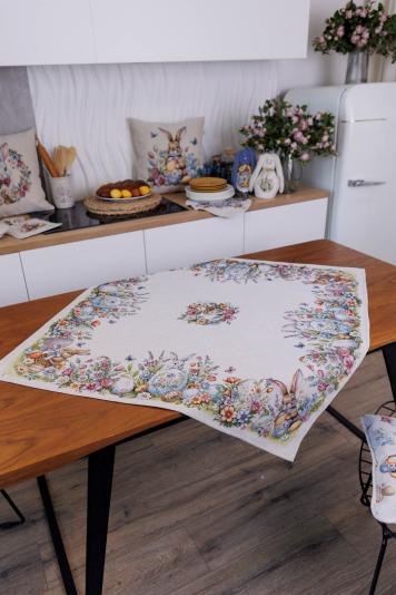 Великодня гобеленова скатертина-наперон на стіл Суцвіття Великодня гобеленова скатертина-наперон на стіл Суцвіття