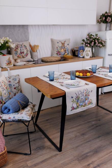 Великодня гобеленова доріжка на стіл Суцвіття