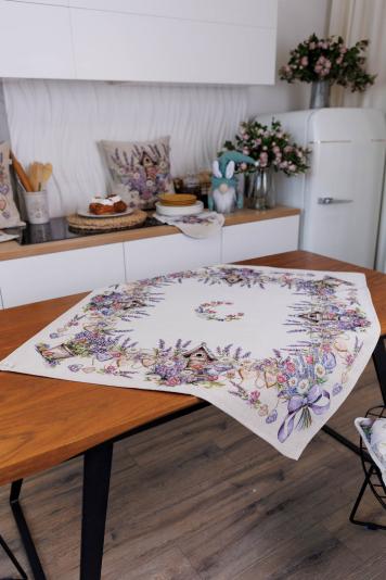 Гобеленова скатертина-наперон на стіл Лавандовий садочок Гобеленова скатертина-наперон на стіл Лавандовий садочок