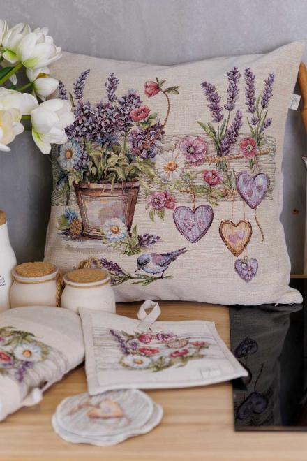 Декоративная гобеленовая подушка Лавандовый садик птичка в цветах