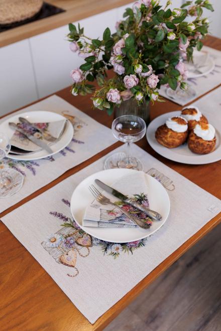 Гобеленова серветка на стіл Лавандовий садочок