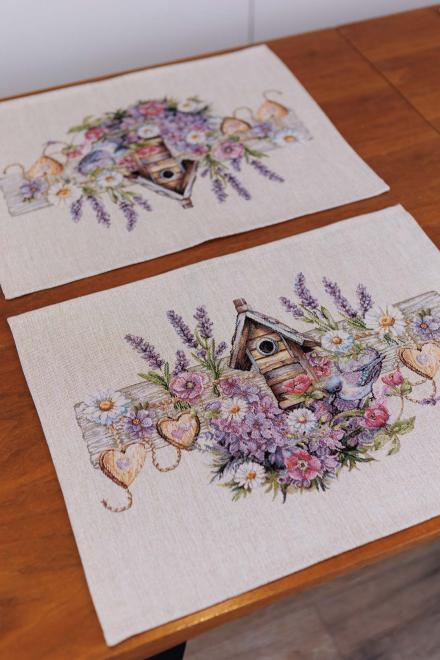 Гобеленова серветка на стіл Лавандовий садочок