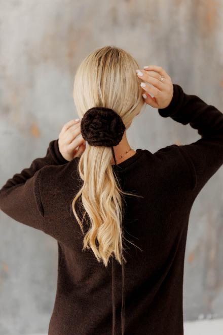 Декоративна прикраса в'язана Квітка шоколад