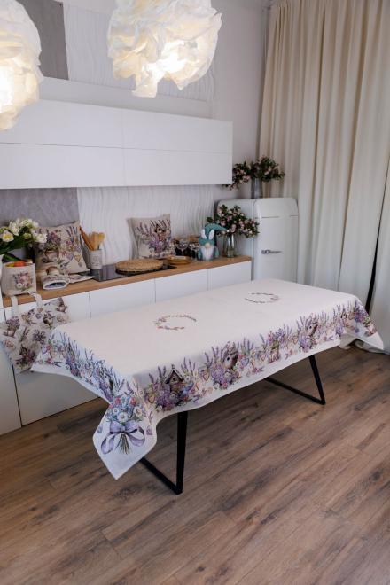 Гобеленова скатертина на стіл Лавандовий садочок