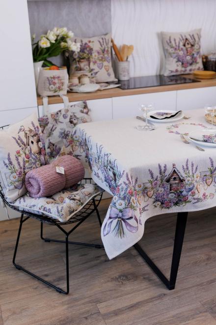 Гобеленова скатертина на стіл Лавандовий садочок