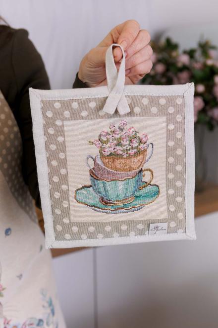 Кухонна гобеленова прихватка Чарівність