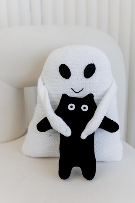 Интерьерная игрушка Призрак с котёнком