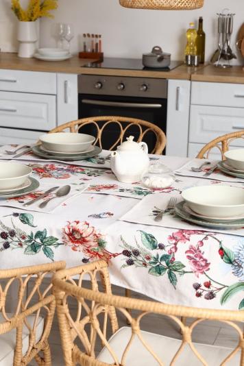 Гобеленова скатертина на стiл Затишок