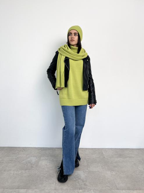 В'язаний комплект жіночий шапка та шарф яблуневий