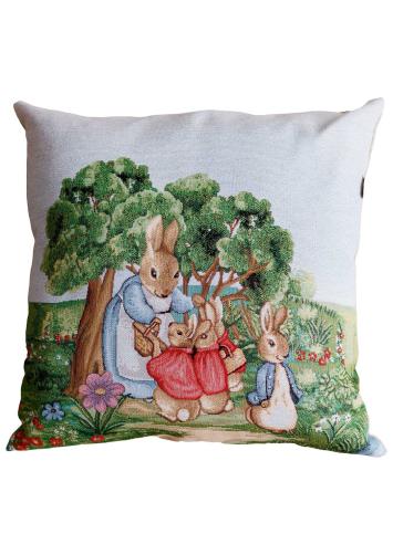 Гобеленовая наволочка декоративная Лужайка Зайчиха