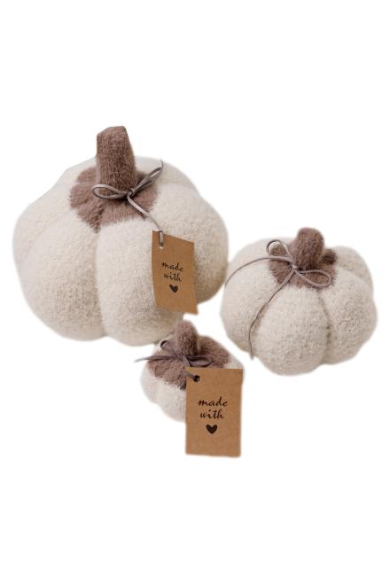 Декоративний виріб Гарбузяшка молочний