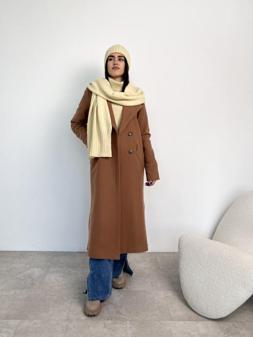 В'язаний комплект жіночий шапка та шарф вершковий