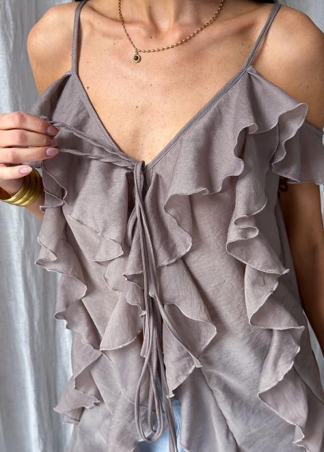 Блузка с воланами длинная кофейная