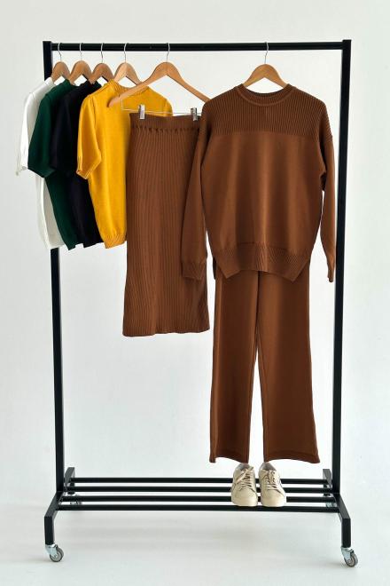 Костюм жіночий зі спідницею Katrin  кориця