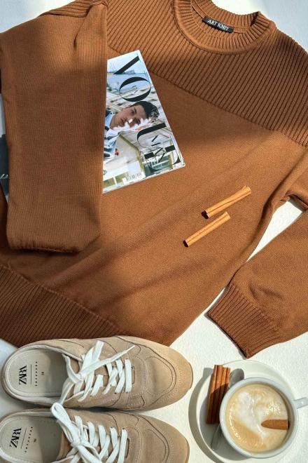 Костюм жіночий зі спідницею Katrin  кориця