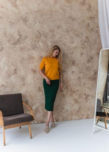 Костюм жіночий футболка зі спідницею гірчично-смарагдовий Костюм жіночий футболка зі спідницею гірчично-смарагдовий