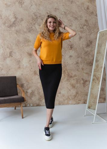Костюм жіночий футболка зі спідницею гірчично-чорний Костюм жіночий футболка зі спідницею гірчично-чорний