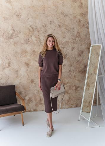 Костюм жіночий футболка зі спідницею шоколад Костюм жіночий футболка зі спідницею шоколад