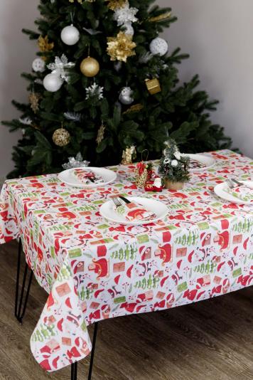 Скатертина на стіл Санта на білому