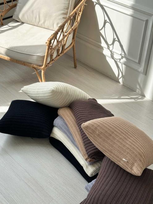 В'язана наволочка COTTON шоколадна