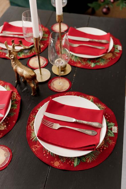 Кругла серветка гобеленова PRESENT