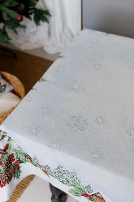 Скатертина новорічна гобеленова  - наперон Squirrel