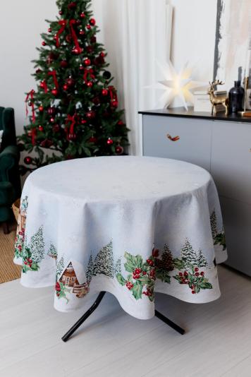 Новорічна кругла гобеленова скатертина Squirrel