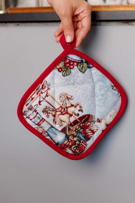 Новорічна гобеленова кухонна прихватка Carousel