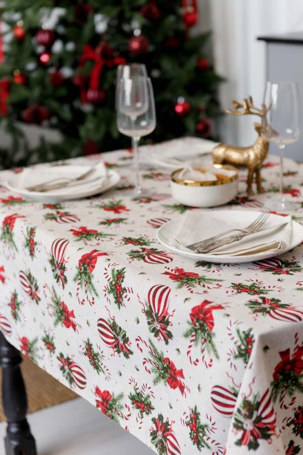 Новорічна скатертина на стіл Stripe Balls