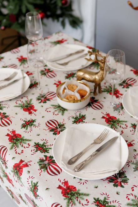 Новорічна скатертина на стіл Stripe Balls